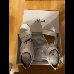 Paycee Two-Piece Dress Sandals Style & CO- size 7.5 M